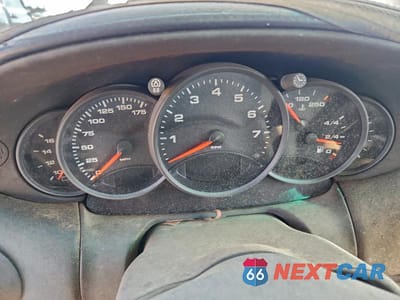 Zdjęcie 9 z 11 samochodu: 2001 PORSCHE 911 CARRERA 2 VIN:WP0CA29971S652353 - miniatura