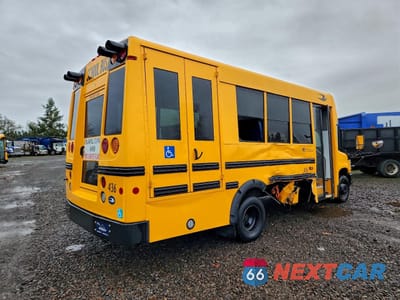 Czwarte zdjęcie samochodu z boku: 2025 FORD E 450 - SCHOOL BUS VIN:1FDFE4FN0SDD04359 - miniatura