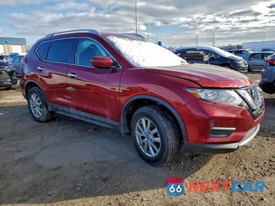 Czwarte zdjęcie samochodu z boku: 2018 NISSAN ROGUE S VIN:5N1AT2MV1JC806602 - miniatura