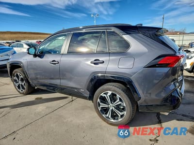 Drugie zdjęcie samochodu z przodu: 2024 TOYOTA RAV4 PRIME XSE VIN:JTMFB3FV7RD202641 - miniatura