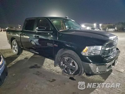Czwarte zdjęcie samochodu z boku: 2018 RAM 1500 SLT VIN:3C6RR6LT6JG154366 - miniatura
