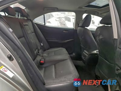 Zdjęcie 10 z 13 samochodu: 2018 LEXUS IS 300 VIN:JTHC81D25J5029455 - miniatura