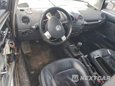Zdjęcie 8 z 12 samochodu: 2006 VOLKSWAGEN NEW BEETLE TDI OPTION PACKAGE 2 VIN:3VWSR31C26M416112 - miniatura