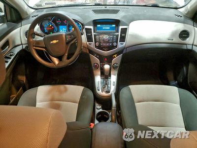 Zdjęcie 8 z 13 samochodu: 2012 CHEVROLET CRUZE LS VIN:1G1PC5SH5C7197421 - miniatura