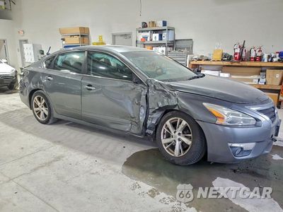 Czwarte zdjęcie samochodu z boku: 2015 NISSAN ALTIMA 2.5 VIN:1N4AL3APXFC112875 - miniatura