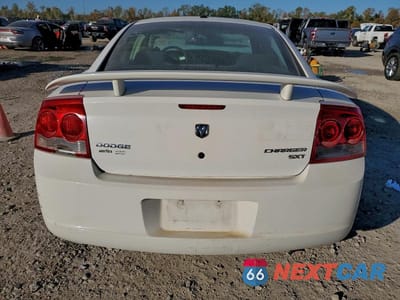 Zdjęcie 6 z 13 samochodu: 2010 DODGE CHARGER SXT VIN:2B3CA3CV9AH156202 - miniatura