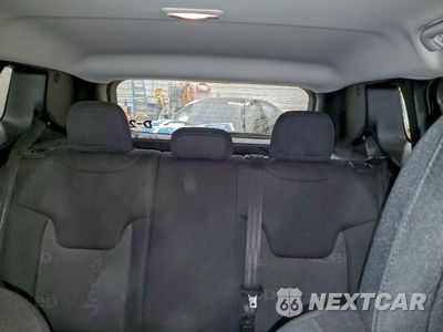 Zdjęcie 10 z 16 samochodu: 2017 JEEP RENEGADE SPORT VIN:ZACCJAAB2HPE85165 - miniatura