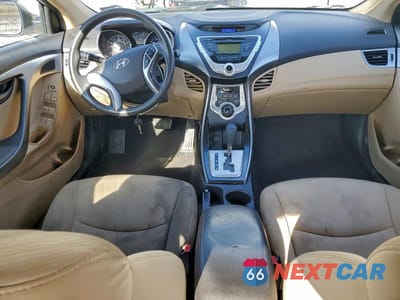 Zdjęcie 8 z 12 samochodu: 2012 HYUNDAI ELANTRA GLS VIN:5NPDH4AE4CH127451 - miniatura