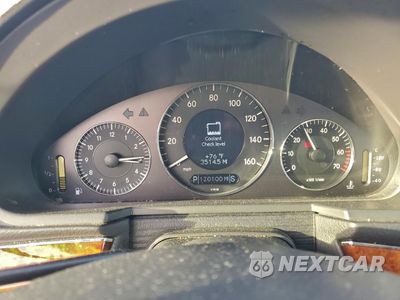 Zdjęcie 9 z 14 samochodu: 2003 MERCEDES-BENZ E 500 VIN:WDBUF70J83A197370 - miniatura