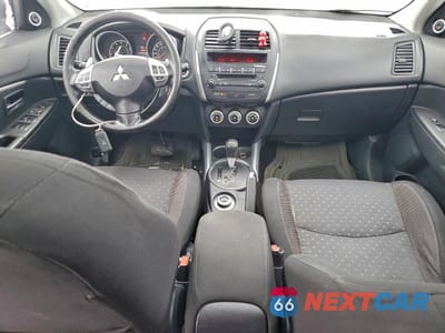 Zdjęcie 8 z 13 samochodu: 2011 MITSUBISHI RVR GT VIN:JA4AJ4AU7BZ606642 - miniatura