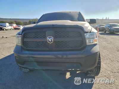 Piąte zdjęcie samochodu w środku: 2019 RAM 1500 CLASSIC SLT VIN:1C6RR6TTXKS585416 - miniatura