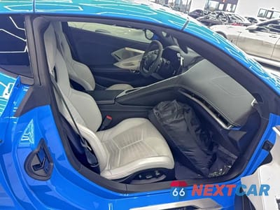 Piąte zdjęcie samochodu w środku: 2021 CHEVROLET CORVETTE STINGRAY 2LT VIN:1G1YB2D43M5114260 - miniatura
