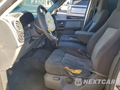 Zdjęcie 7 z 14 samochodu: 2004 FORD EXPEDITION XLS VIN:1FMRU13W24LA52098 - miniatura
