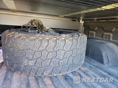 Zdjęcie 12 z 12 samochodu: 2020 GMC SIERRA K1500 AT4 VIN:3GTP9EED6LG199195 - miniatura