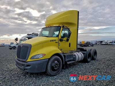 Drugie zdjęcie samochodu z przodu: 2018 INTERNATIONAL RH613 SEMI TRUCK VIN:3HSDWTZR9JN074438 - miniatura