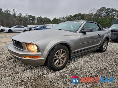 2008 FORD MUSTANG 1ZVHT84N185178980 - główne zdjęcie licytacji z USA - miniatura