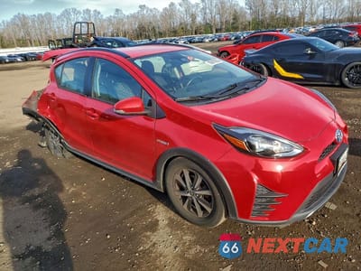 Czwarte zdjęcie samochodu z boku: 2018 TOYOTA PRIUS C VIN:JTDKDTB31J1602066 - miniatura