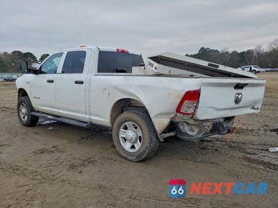 Drugie zdjęcie samochodu z przodu: 2022 RAM 2500 TRADESMAN VIN:3C6UR5CJ0NG130363 - miniatura