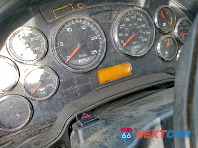 Zdjęcie 8 z 10 samochodu: 2016 INTERNATIONAL PROSTAR VIN:1HSDJAPR5GH107203 - miniatura