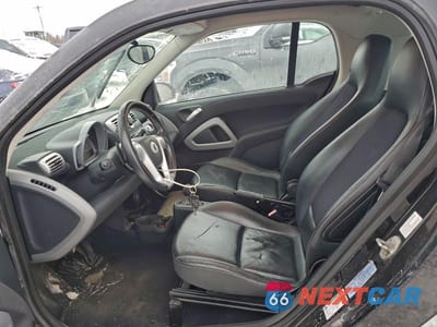 Zdjęcie 7 z 11 samochodu: 2008 SMART FORTWO PURE VIN:WMEEJ31X08K181828 - miniatura