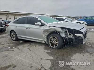 Czwarte zdjęcie samochodu z boku: 2018 HYUNDAI SONATA SPORT VIN:5NPE34AF4JH632821 - miniatura