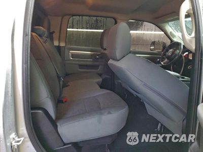 Zdjęcie 10 z 11 samochodu: 2017 RAM 2500 SLT VIN:3C6UR5DJ6HG600396 - miniatura