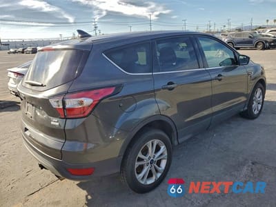 Trzecie zdjęcie samochodu z tyłu: 2017 FORD ESCAPE SE VIN:1FMCU0GD8HUB81360 - miniatura