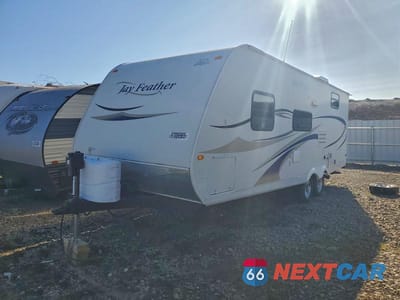 Drugie zdjęcie samochodu z przodu: 2011 JAYCO JAY FEATHER CAMPER VIN:1UJBJ0BM6A1JK0113 - miniatura