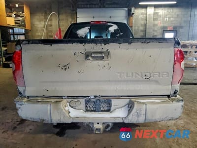 Zdjęcie 6 z 12 samochodu: 2019 TOYOTA TUNDRA DOUBLE CAB SR VIN:5TFUY5F19KX824709 - miniatura