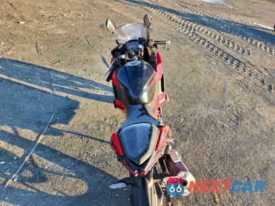 Zdjęcie 6 z 8 samochodu: 2024 KAWASAKI EX500 A VIN:ML5EXGJ19RDA07713 - miniatura