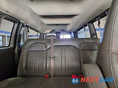 Zdjęcie 10 z 12 samochodu: 2023 CHEVROLET EXPRESS G3500 LS PASSENGER VAN VIN:1GAZGNFP6P1109726 - miniatura