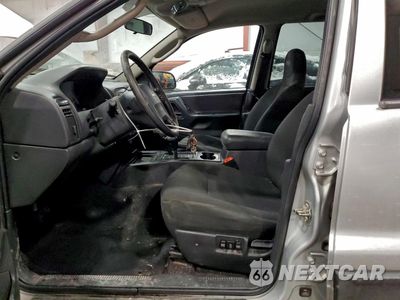 Zdjęcie 7 z 16 samochodu: 2004 JEEP GRAND CHEROKEE LAREDO VIN:1J4GW48S44C182956 - miniatura