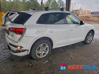 Trzecie zdjęcie samochodu z tyłu: 2018 AUDI Q5 PREMIUM VIN:WA1ANAFY2J2131049 - miniatura
