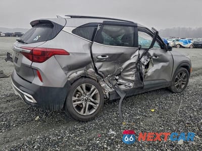 Trzecie zdjęcie samochodu z tyłu: 2022 KIA SELTOS S VIN:KNDEU2AA3N7317671 - miniatura