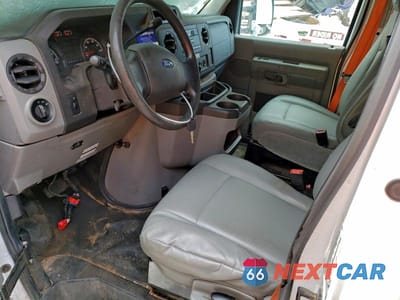 Zdjęcie 7 z 12 samochodu: 2018 FORD ECONOLINE E450 SD CUTAWAY 6.8L V10 VIN:1FDXE4FSXJDC17478 - miniatura
