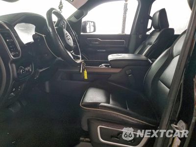 Zdjęcie 7 z 12 samochodu: 2020 RAM 1500 LARAMIE VIN:1C6SRFJT2LN348259 - miniatura
