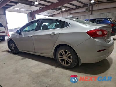 Drugie zdjęcie samochodu z przodu: 2016 CHEVROLET CRUZE LT VIN:1G1BE5SM8G7311418 - miniatura