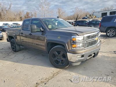 Czwarte zdjęcie samochodu z boku: 2014 CHEVROLET SILVERADO K1500 LT VIN:1GCVKREC1EZ165730 - miniatura