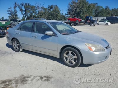 Czwarte zdjęcie samochodu z boku: 2005 HONDA ACCORD HYBRID VIN:JHMCN36445C011386 - miniatura