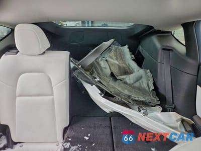 Zdjęcie 10 z 14 samochodu: 2021 TESLA MODEL Y VIN:5YJYGDEE7MF089101 - miniatura