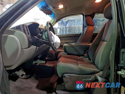 Zdjęcie 7 z 12 samochodu: 2012 CHEVROLET SILVERADO K1500 LS VIN:1GCRKREA2CZ156208 - miniatura