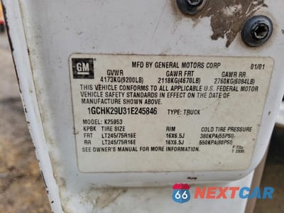 Zdjęcie 12 z 14 samochodu: 2001 CHEVROLET SILVERADO K2500 HEAVY DUTY VIN:1GCHK29U31E245846 - miniatura