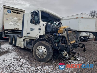 2014 VOLVO VN VNL 4V4NC9EH2EN165384 - główne zdjęcie licytacji z USA - miniatura