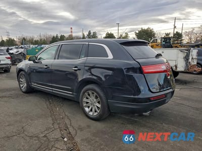 Drugie zdjęcie samochodu z przodu: 2017 LINCOLN TOWNHOUSE MKT VIN:2LMHJ5NK7HBL01642 - miniatura