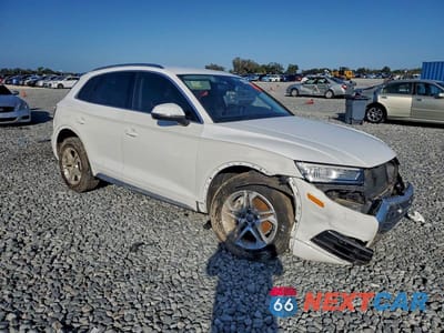 Czwarte zdjęcie samochodu z boku: 2019 AUDI Q5 PREMIUM VIN:WA1ANAFY2K2056497 - miniatura