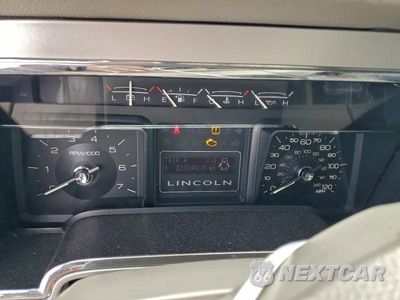 Zdjęcie 9 z 12 samochodu: 2010 LINCOLN NAVIGATOR VIN:5LMJJ2J53AEJ01909 - miniatura