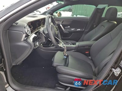 Zdjęcie 7 z 11 samochodu: 2025 MERCEDES-BENZ CLA 250 4MATIC VIN:W1K5J4HB6SN508985 - miniatura