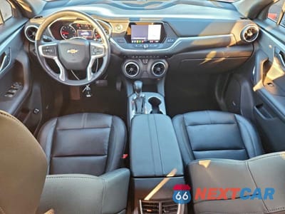 Zdjęcie 8 z 13 samochodu: 2019 CHEVROLET BLAZER 3LT VIN:3GNKBDRS1KS612788 - miniatura