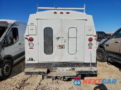 Zdjęcie 6 z 12 samochodu: 2004 CHEVROLET EXPRESS UTILITY / SERVICE TRUCK VIN:1GBHG31U441183103 - miniatura