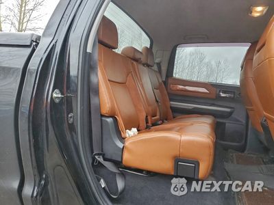 Zdjęcie 10 z 14 samochodu: 2019 TOYOTA TUNDRA CREWMAX 1794 VIN:5TFGY5F16KX246307 - miniatura